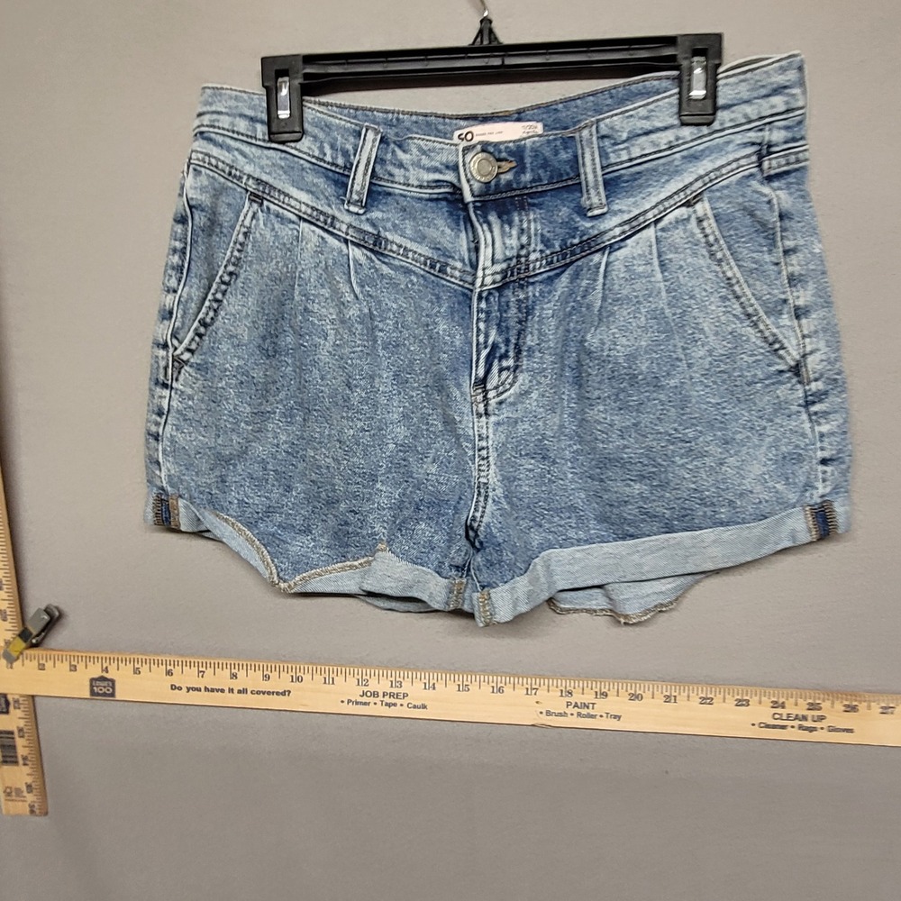 SO Good For Life High Rise Mom Shorts Acid Wash Blue Denim Pleated Cuffed 11/30W